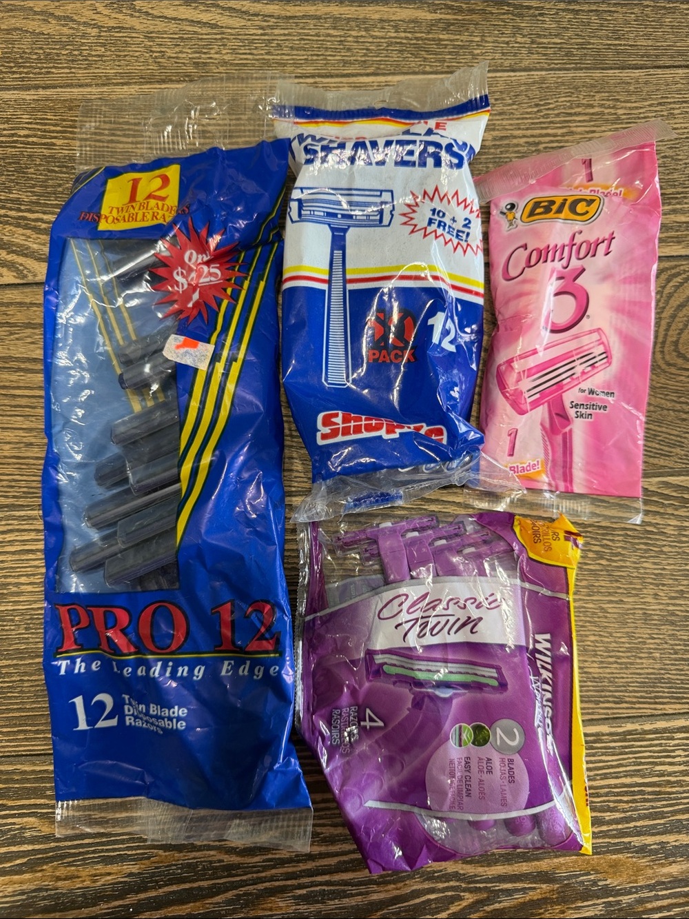 VTG Mixed Disposable Razors Assortment - Blue, Pink, Purple - Various Brands